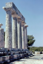 Säulen des Aphea Tempels auf Ägina