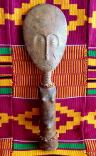 Akuaba aus Kumasi mit ovalem Kopf