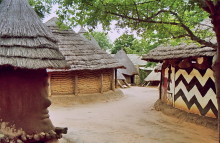 Im afrikanischen Dorf