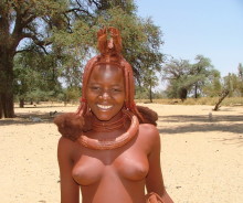Junge Himba Frau